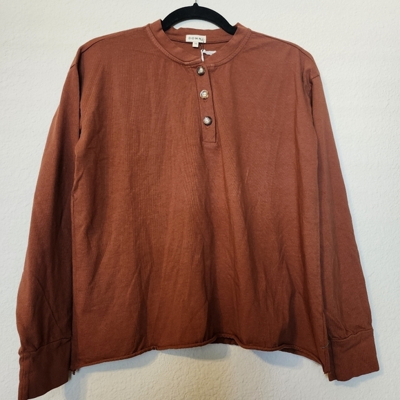 DONNI. Rust Long Sleeve Top - Picture 1 of 7